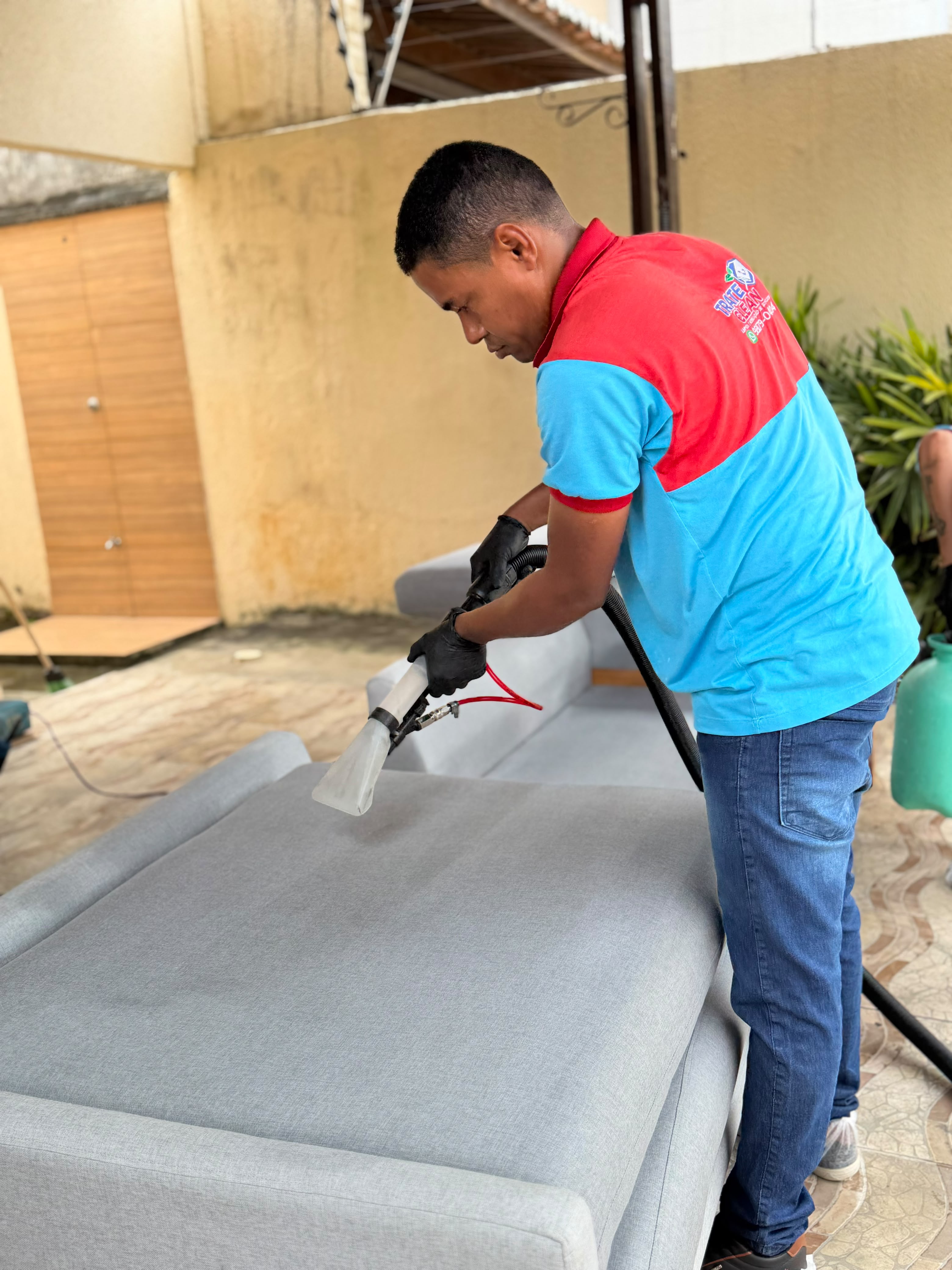 Higienização de estofados pela Trate Clean em Natal