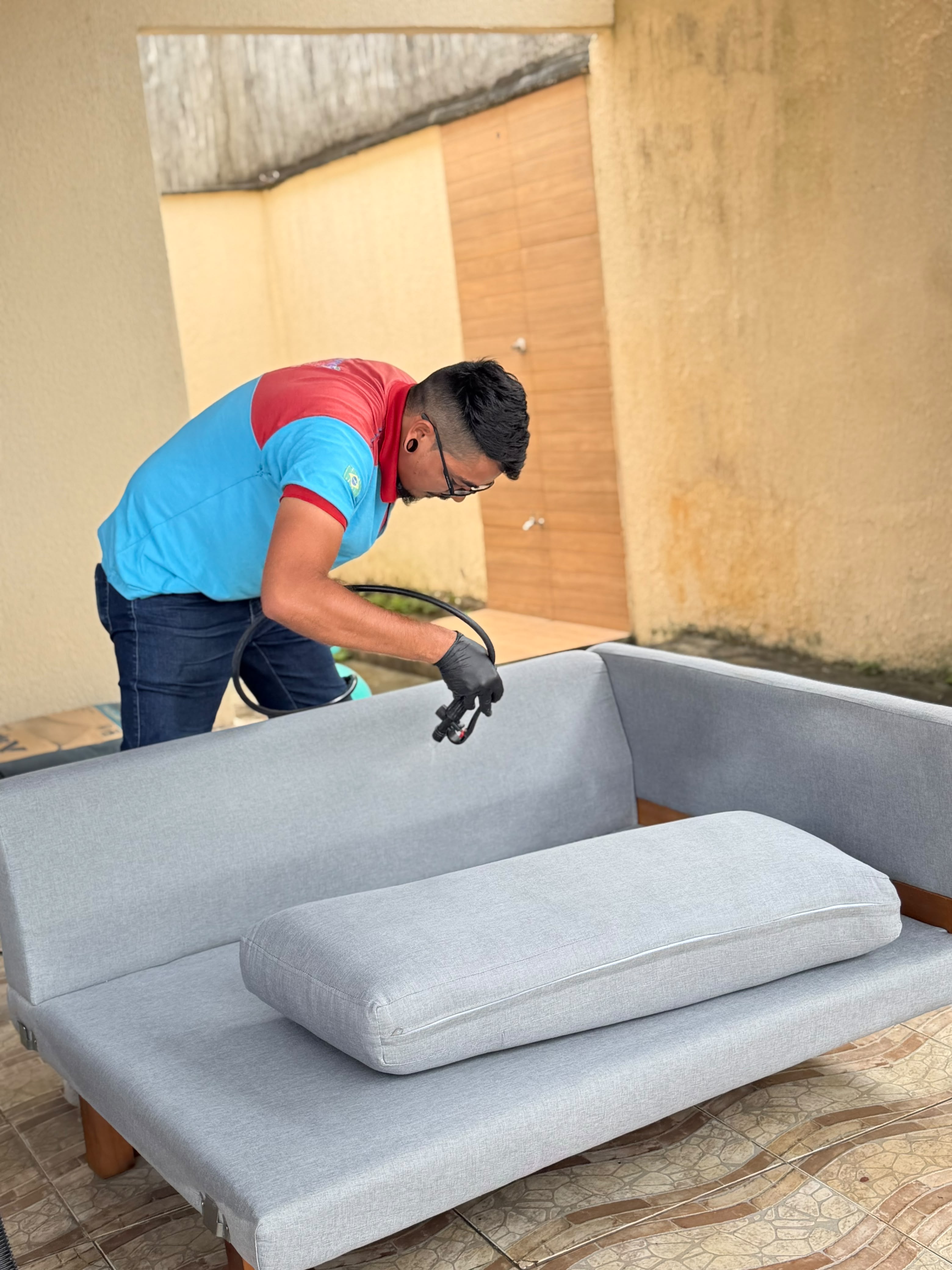 Higienização de estofados pela Trate Clean em Natal